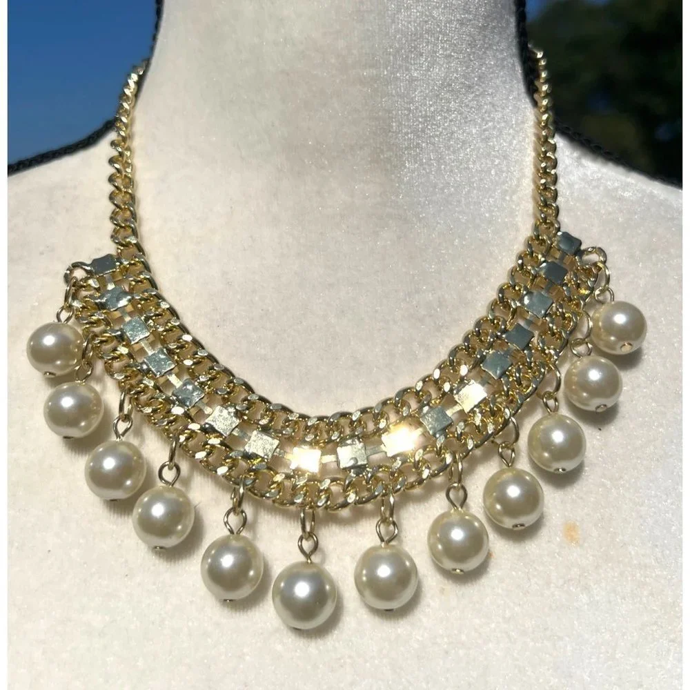Gold-tone Crystal Statement Necklace -- 18